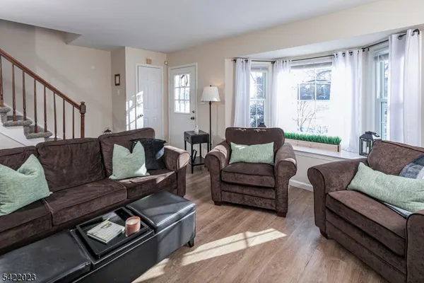 $395,000 | 1706 William And Mary Common, Hillsborough, NJ 08844