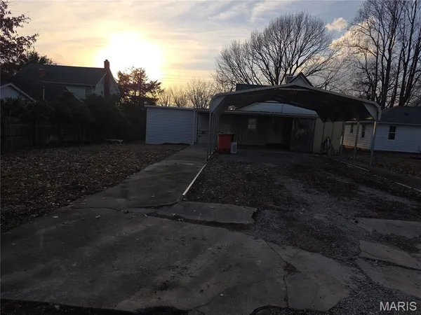 $119,999 | 712 North Main Street, Marissa, IL 62257