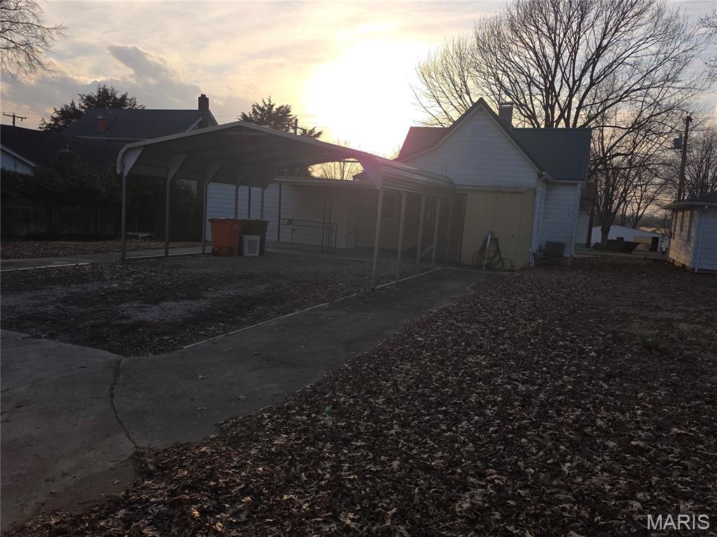 712 North Main Street Marissa, IL 62257 - Photo 9 of 53