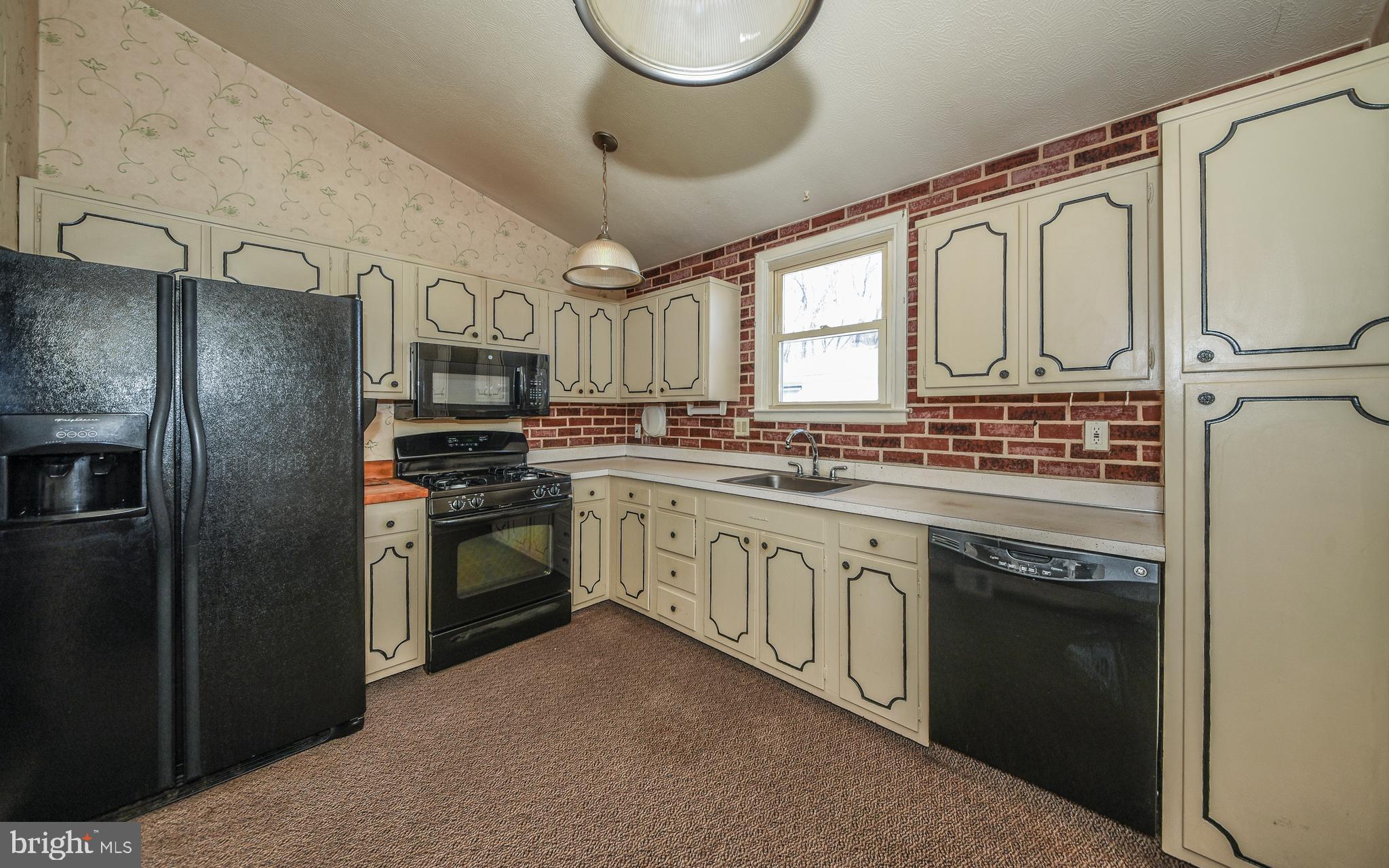 3650 Chesterfield Road Philadelphia, PA 19114 - Photo 8 of 24 Gallery Image 8
