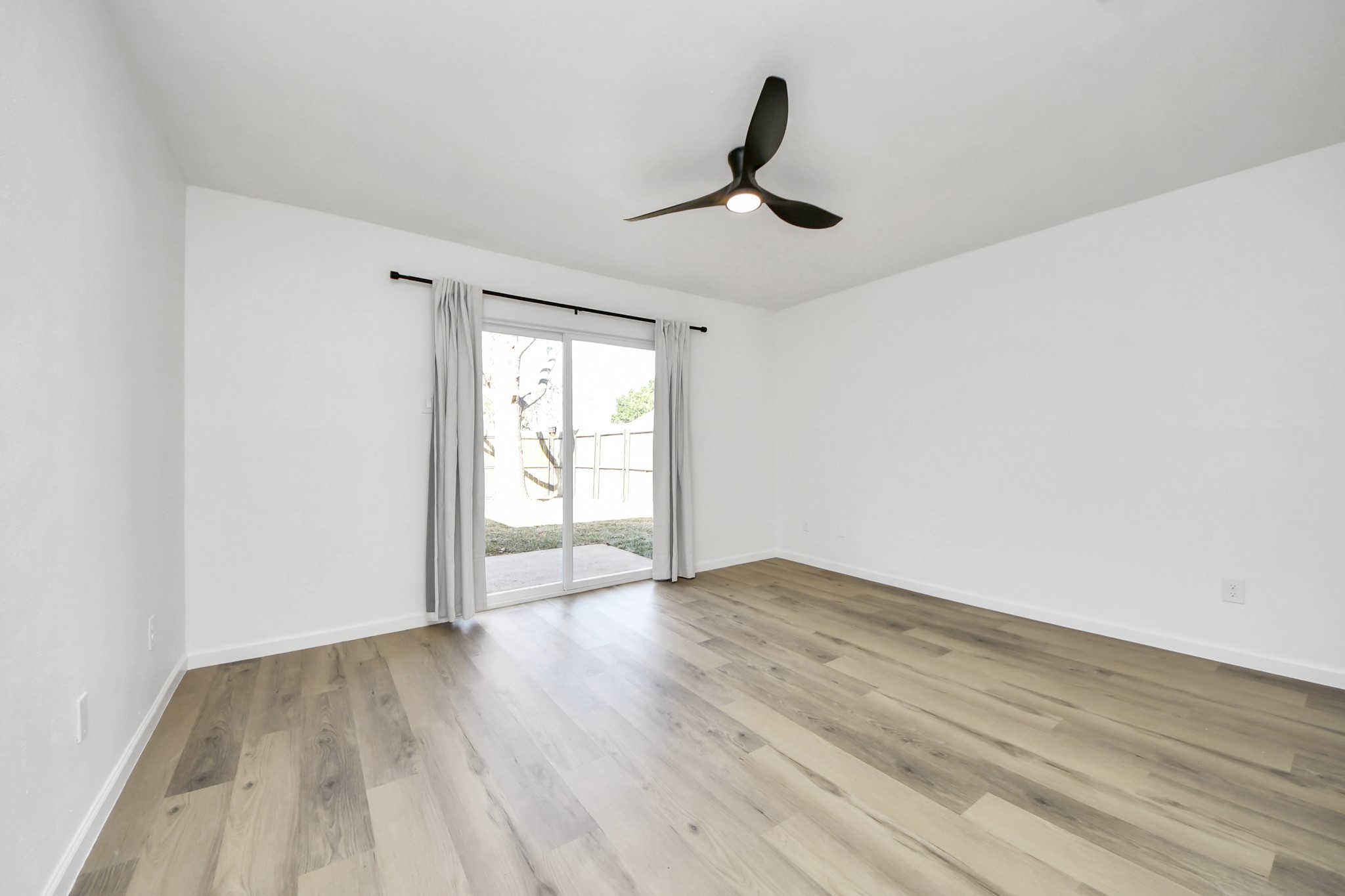 3305 Avenue R Rosenberg, TX 77471 - Photo 10 of 24
