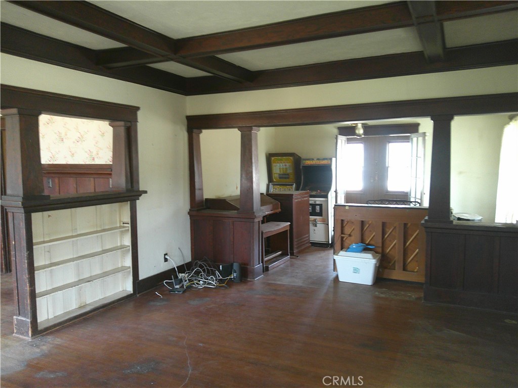 4500 Highland Place Riverside, CA 92506 - Photo 4 of 32