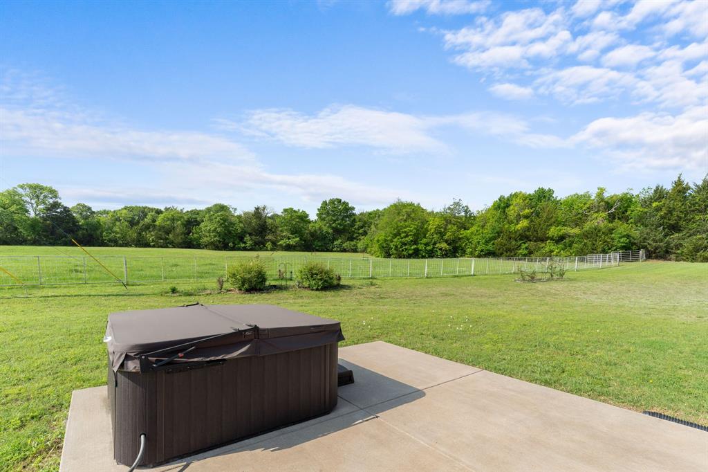 254 Jackson Road Whitewright, TX 75491 - Photo 16 of 40 RELAX! Jacuzzi hot tub with privacy and views of pasture