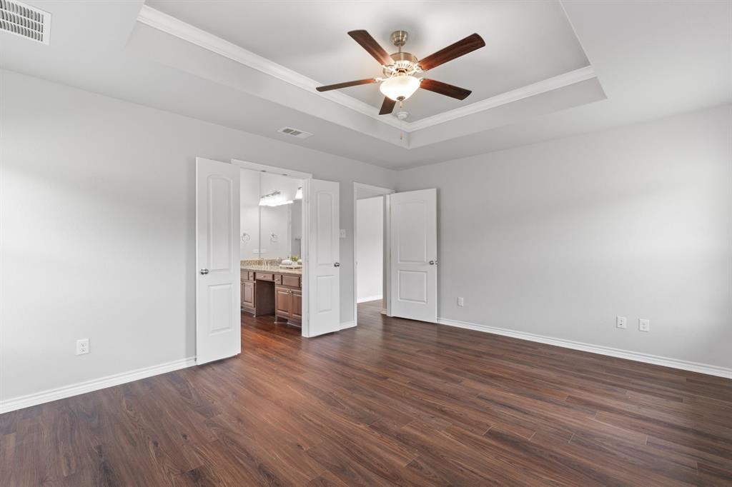 254 Jackson Road Whitewright, TX 75491 - Photo 27 of 40 Primary bedroom