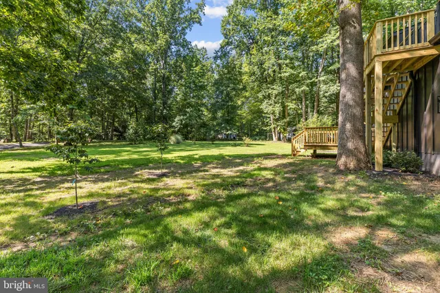 a house view with a outdoor space