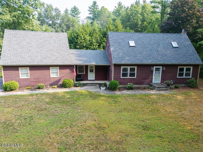 129 Pitcher Road Queensbury, NY 12804 - Photo 1 of 41 _w1LtRMw