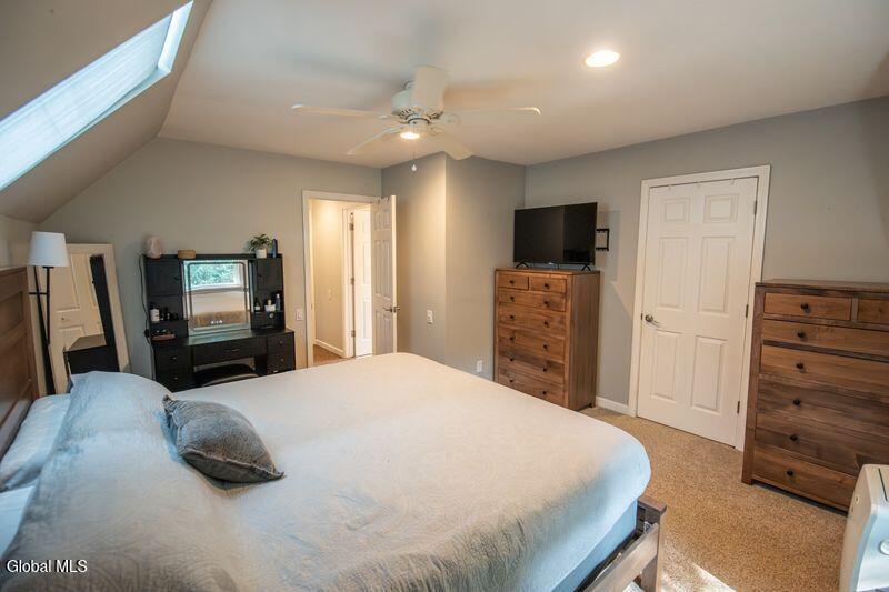 129 Pitcher Road Queensbury, NY 12804 - Photo 28 of 41 pbpGmsIw