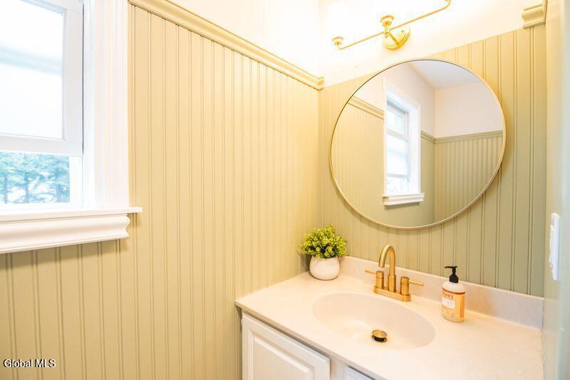 129 Pitcher Road Queensbury, NY 12804 - Photo 38 of 41 NeKZ2ZFg