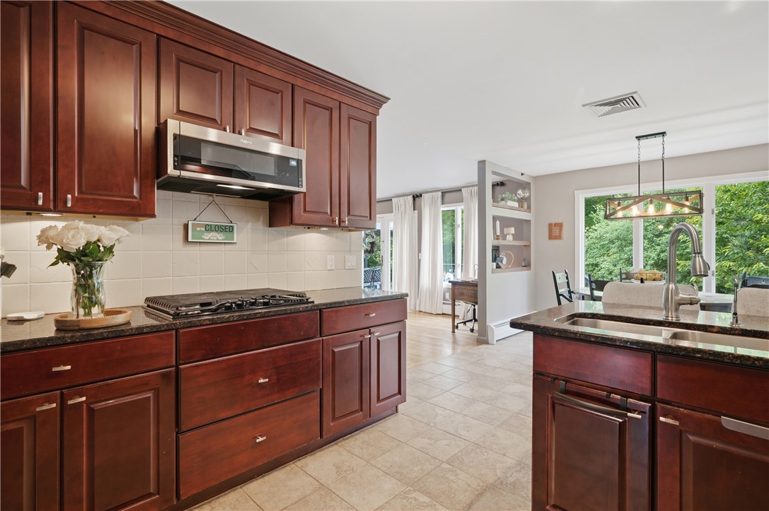 162 Absalona Hill Road Glocester, RI 02814 - Photo 16 of 50