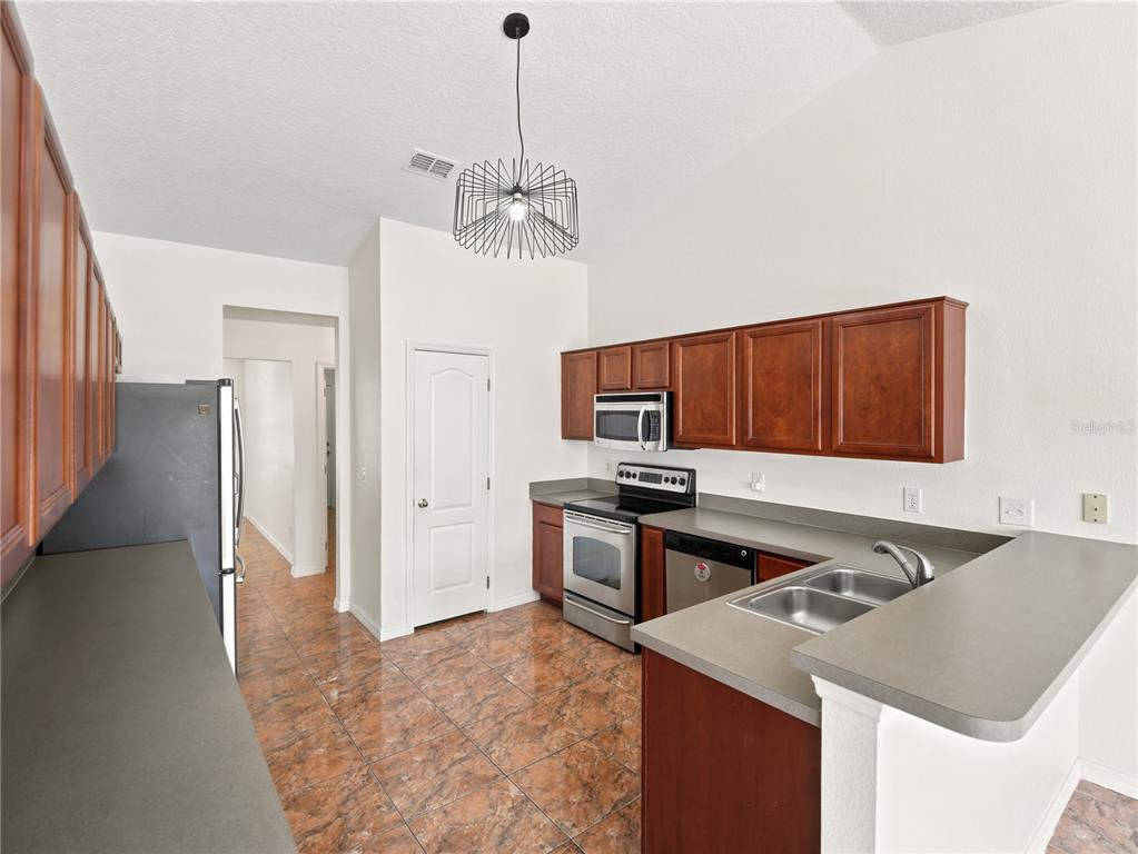 6013 Brick Road St. Cloud, FL 34772 - Photo 5 of 32