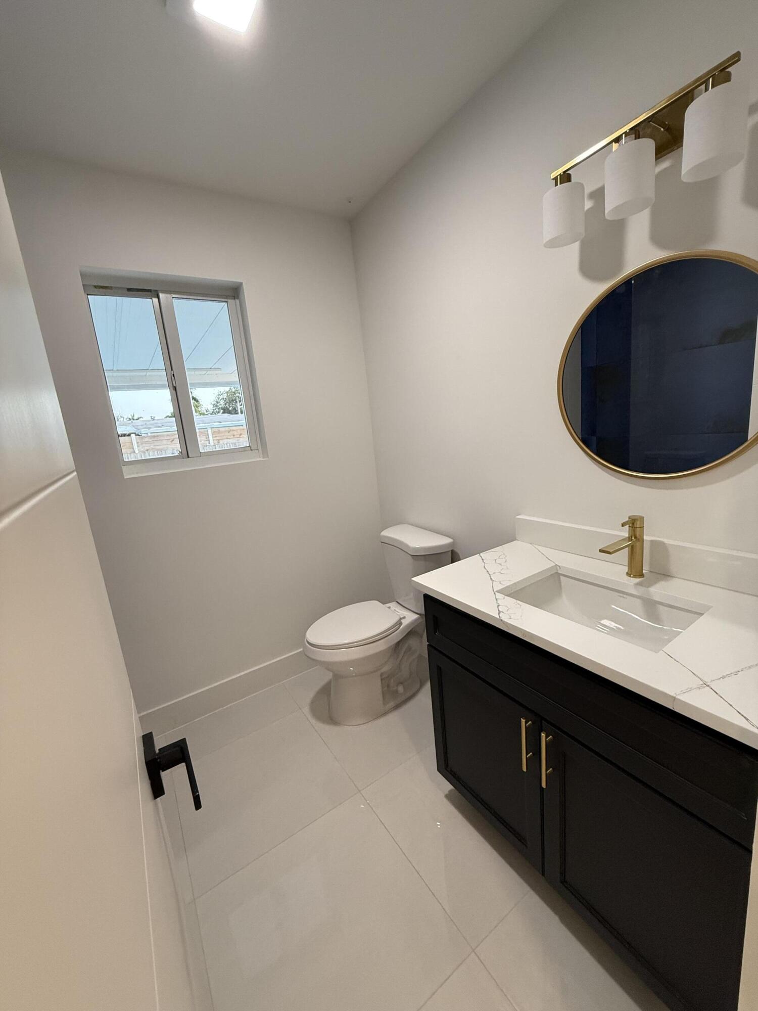 345 Pinehurst Road Palm Springs, FL 33461 - Photo 24 of 38 IMG_0980