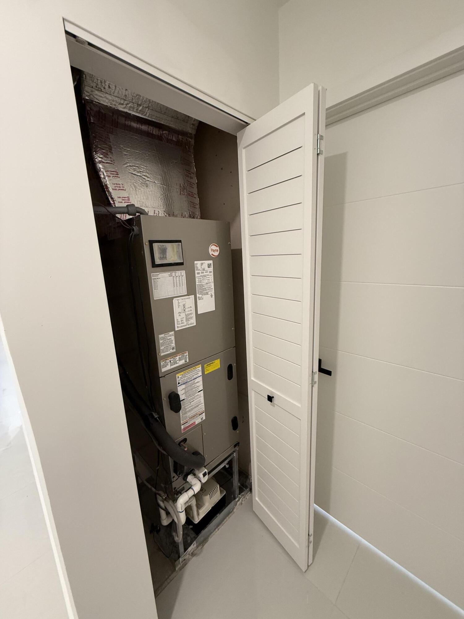 345 Pinehurst Road Palm Springs, FL 33461 - Photo 30 of 38 IMG_0984