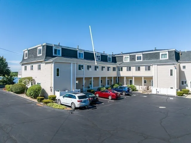 a car parked in front of a building