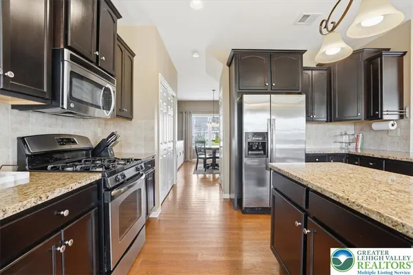 $609,900 | 2127 Eagles Landing Drive, Nazareth, PA 18064