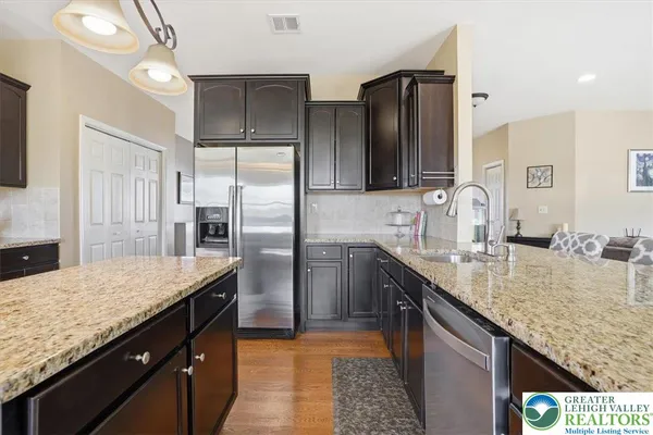 $609,900 | 2127 Eagles Landing Drive, Nazareth, PA 18064