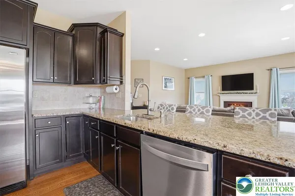$609,900 | 2127 Eagles Landing Drive, Nazareth, PA 18064