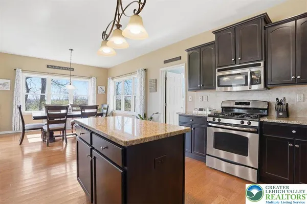 $609,900 | 2127 Eagles Landing Drive, Nazareth, PA 18064