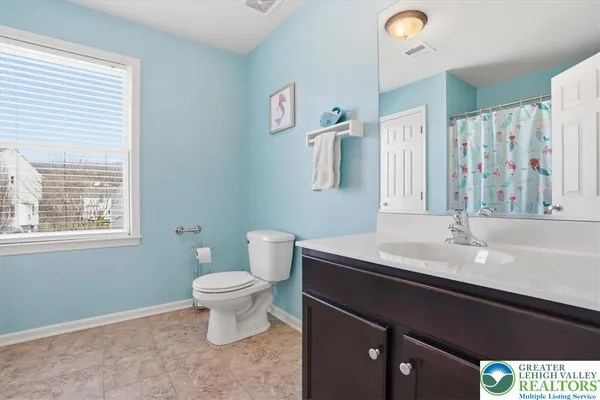 $609,900 | 2127 Eagles Landing Drive, Nazareth, PA 18064