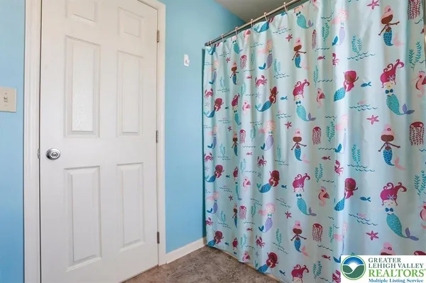 $609,900 | 2127 Eagles Landing Drive, Nazareth, PA 18064