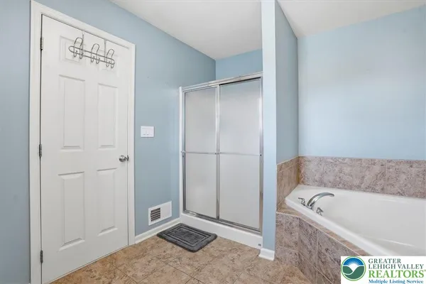 $609,900 | 2127 Eagles Landing Drive, Nazareth, PA 18064