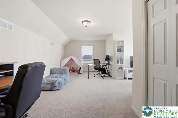 $609,900 | 2127 Eagles Landing Drive, Nazareth, PA 18064