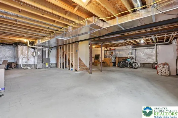 $609,900 | 2127 Eagles Landing Drive, Nazareth, PA 18064