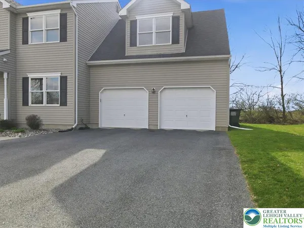 $609,900 | 2127 Eagles Landing Drive, Nazareth, PA 18064