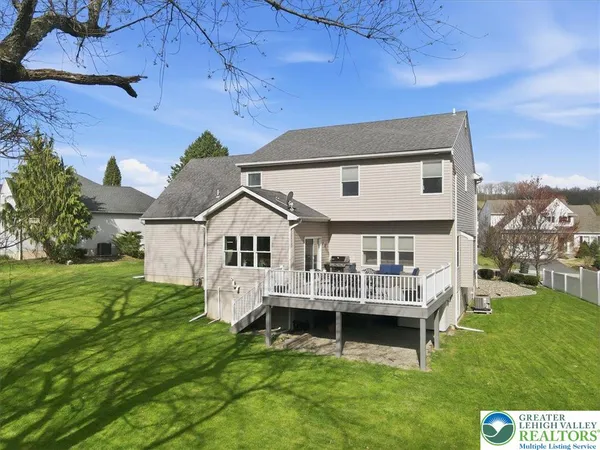 $609,900 | 2127 Eagles Landing Drive, Nazareth, PA 18064