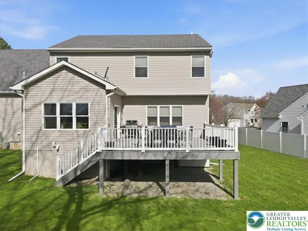 $609,900 | 2127 Eagles Landing Drive, Nazareth, PA 18064