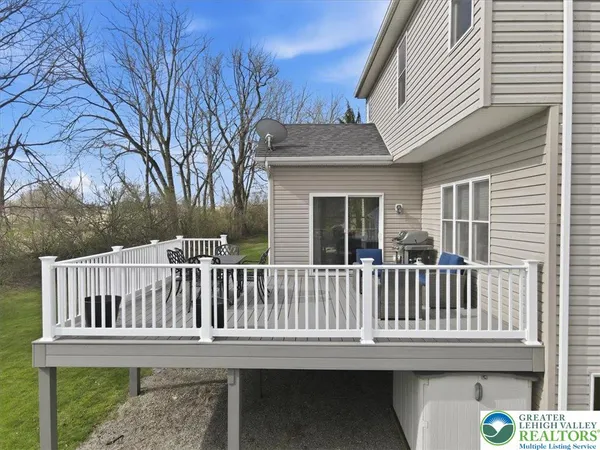 $609,900 | 2127 Eagles Landing Drive, Nazareth, PA 18064