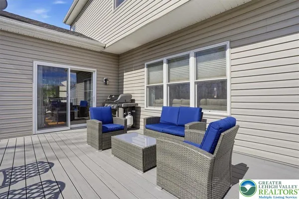 $609,900 | 2127 Eagles Landing Drive, Nazareth, PA 18064