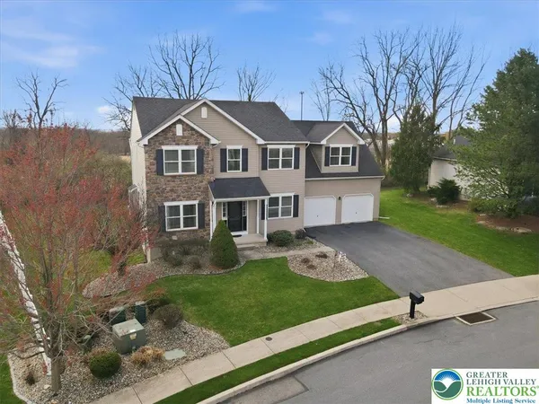 $609,900 | 2127 Eagles Landing Drive, Nazareth, PA 18064