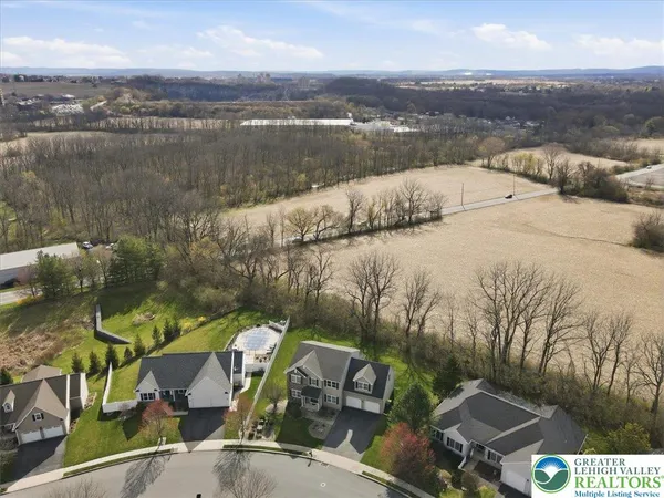 $609,900 | 2127 Eagles Landing Drive, Nazareth, PA 18064