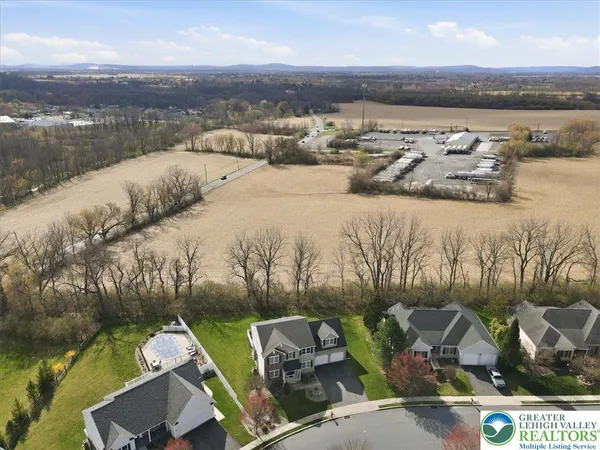 $609,900 | 2127 Eagles Landing Drive, Nazareth, PA 18064