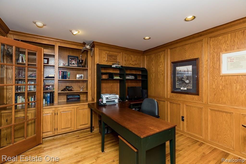 3656 Edinborough Drive Rochester, MI 48306 - Photo 18 of 30