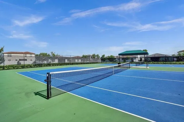 a view of a tennis court