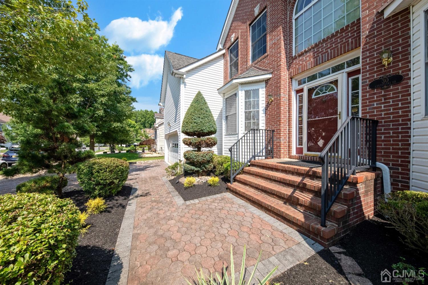 30 Chesapeake Road Monmouth Junction, NJ 08852 - Photo 2 of 29