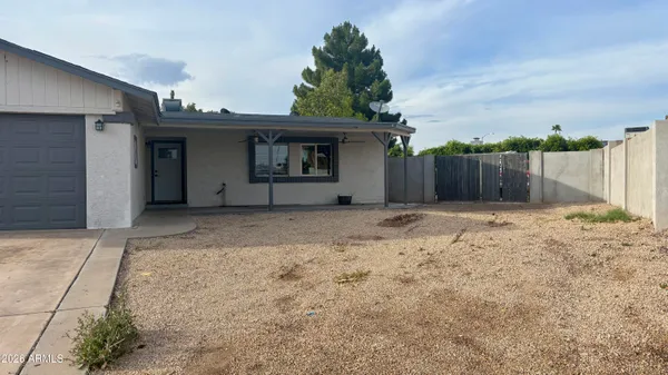 $390,000 | 922 West Angela Drive, Phoenix, AZ 85023