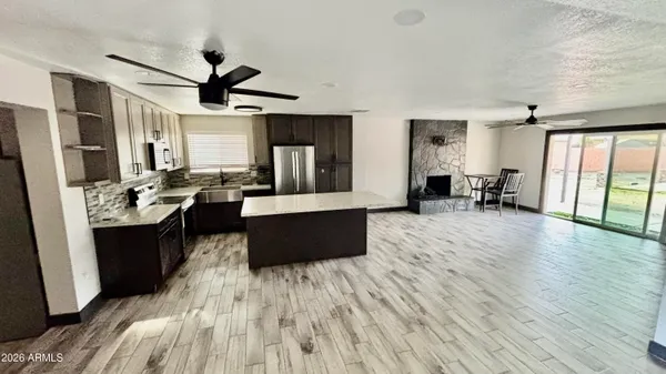 $390,000 | 922 West Angela Drive, Phoenix, AZ 85023