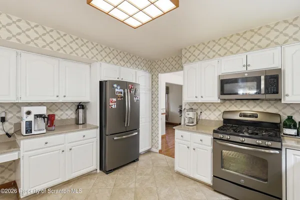 $499,900 | 208 Stoney Creek Road, Clarks Summit, PA 18411