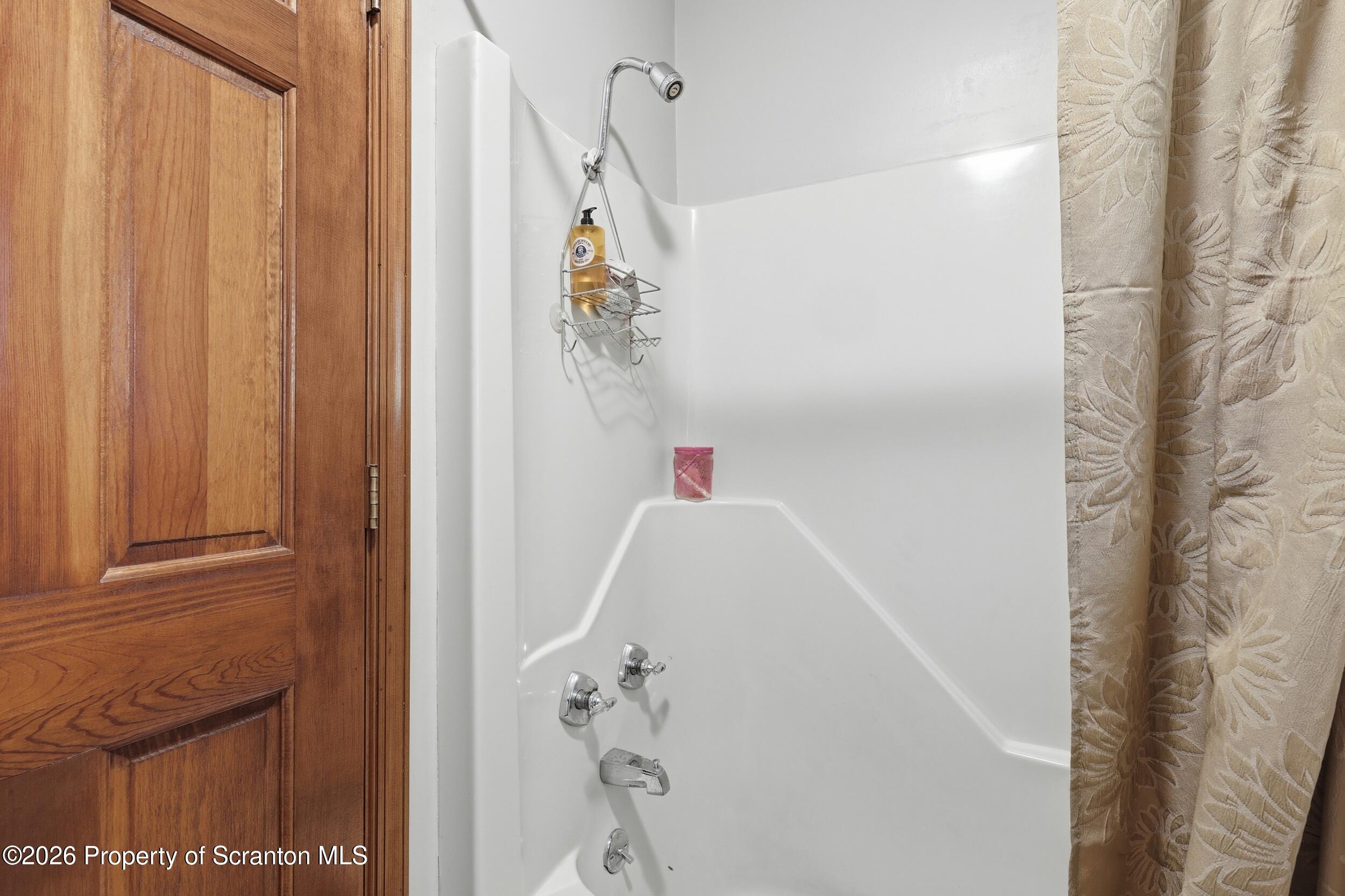 208 Stoney Creek Road Clarks Summit, PA 18411 - Photo 31 of 48 Bathroom