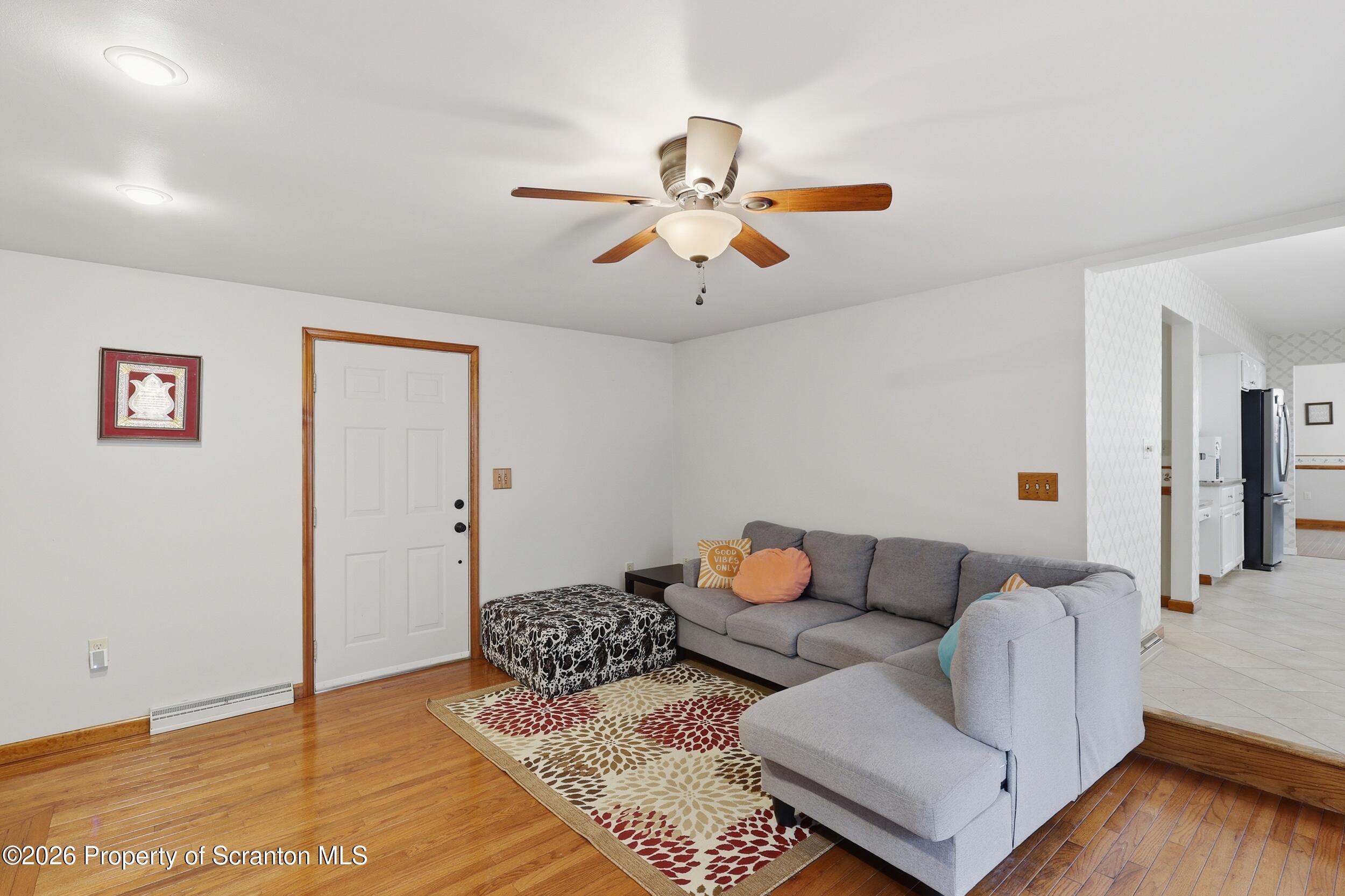 208 Stoney Creek Road Clarks Summit, PA 18411 - Photo 4 of 48 Family Room