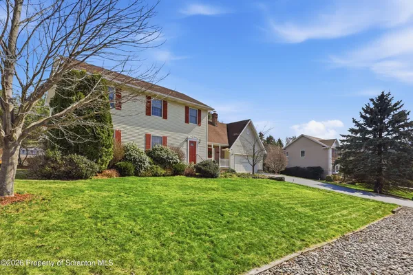 $499,900 | 208 Stoney Creek Road, Clarks Summit, PA 18411