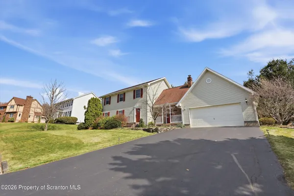 $499,900 | 208 Stoney Creek Road, Clarks Summit, PA 18411