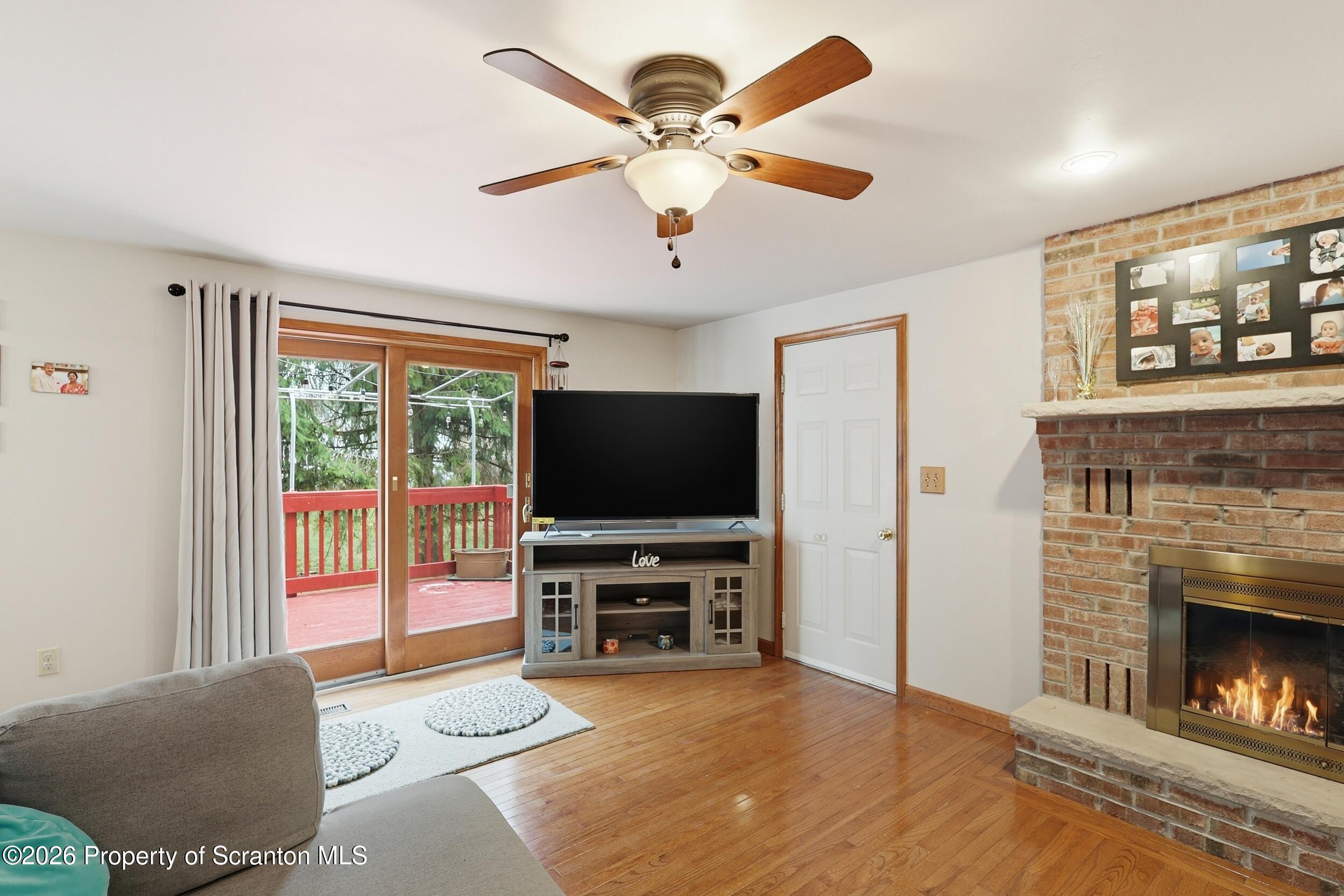 208 Stoney Creek Road Clarks Summit, PA 18411 - Photo 5 of 48 Family Room