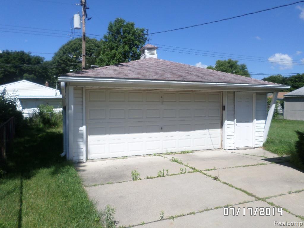 36945 Greenbush Road Wayne, MI 48184 - Photo 2 of 2 010.jpg