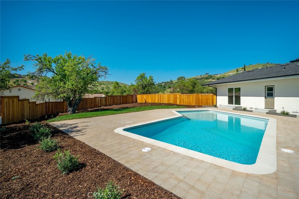 1026 Merry Hill Road Paso Robles, CA 93446 - Photo 30 of 64