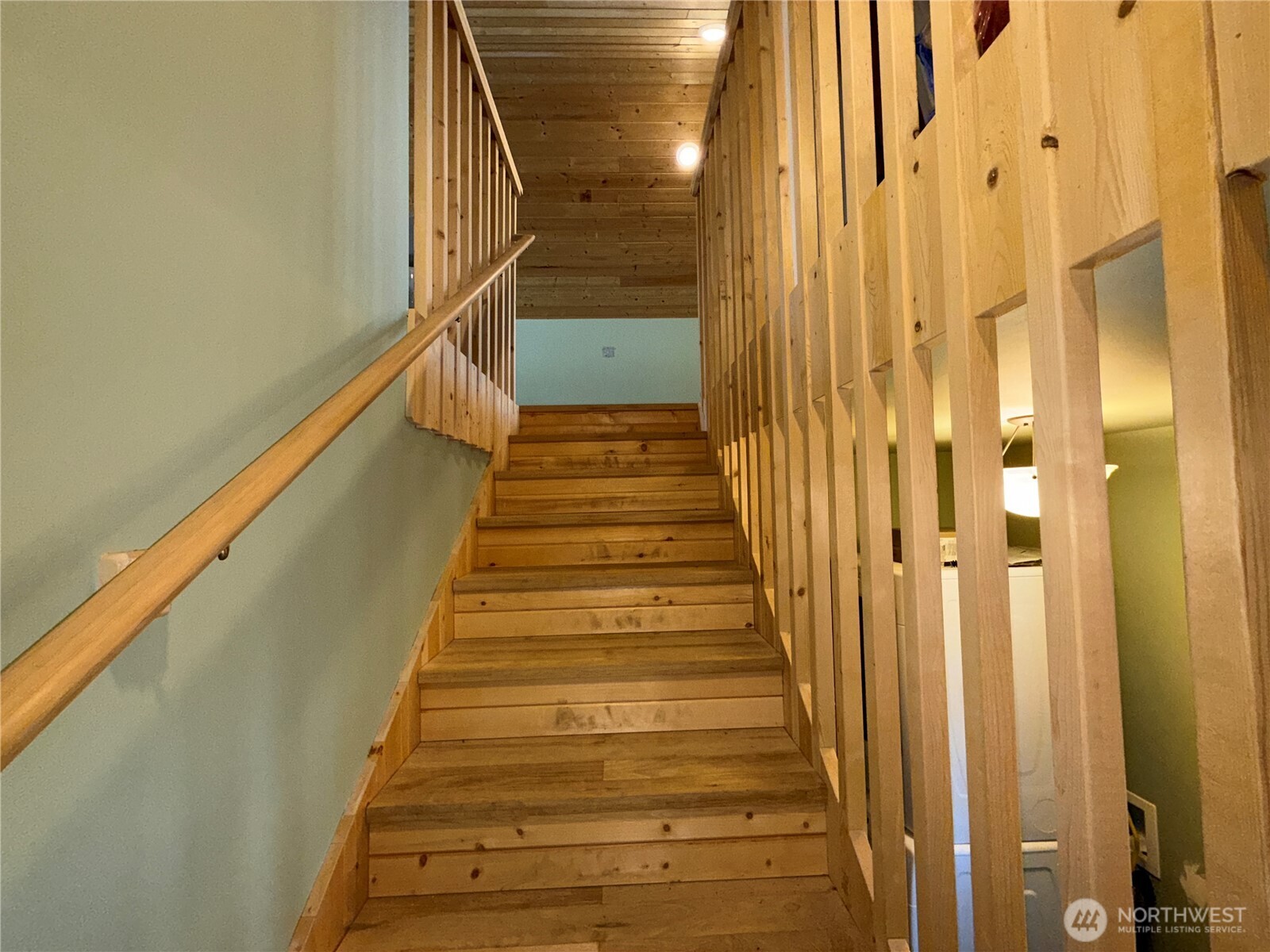 167 Excelsior Way Curlew, WA 99118 - Photo 14 of 37 a view of entryway