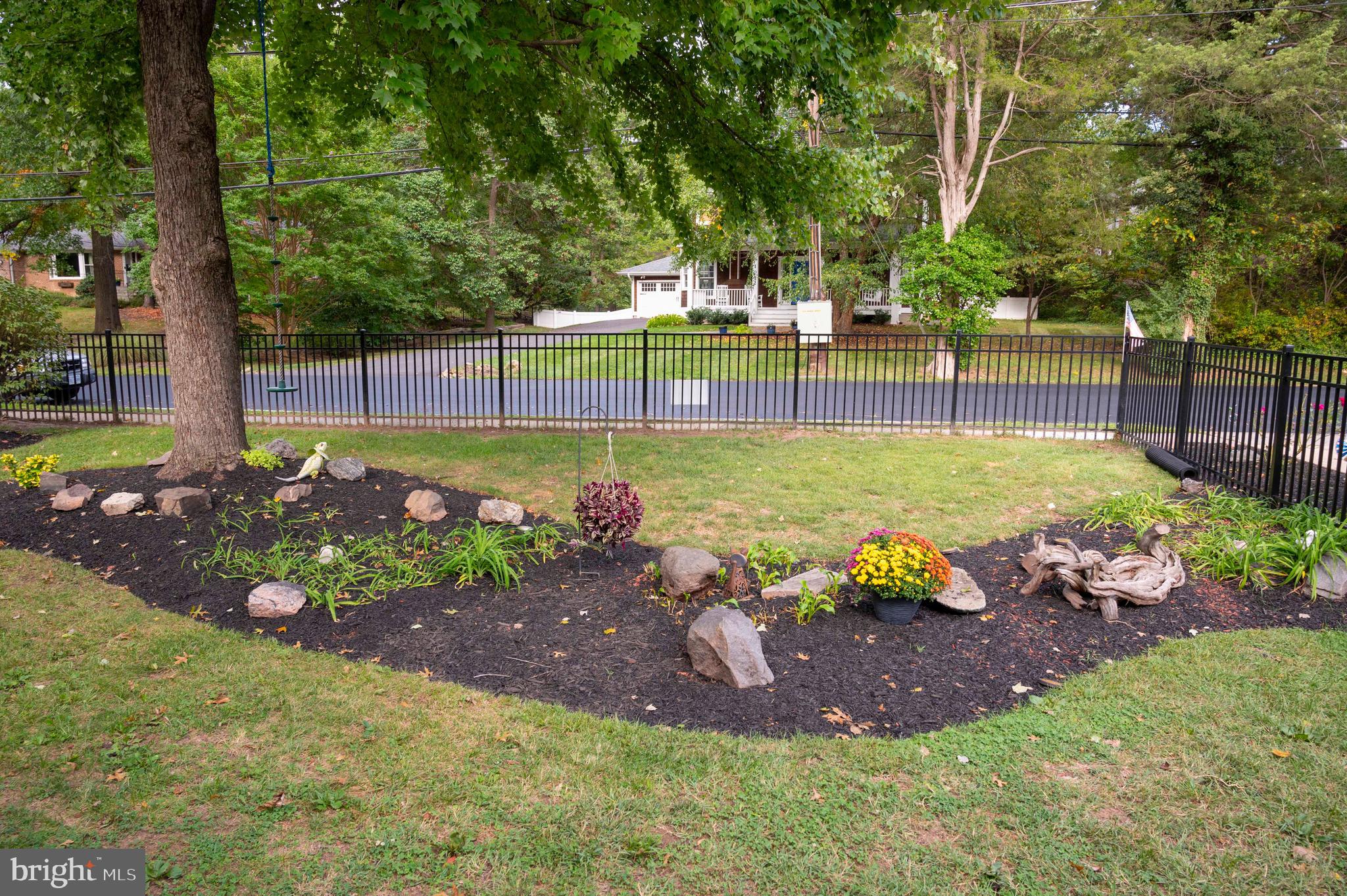 1003 Monroe Street Herndon, VA 20170 - Photo 24 of 120