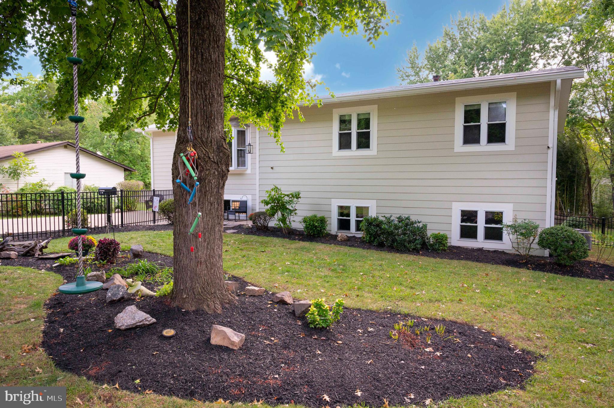 1003 Monroe Street Herndon, VA 20170 - Photo 30 of 120